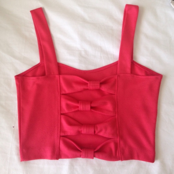 Crop Tops! - Picture 2 of 4
