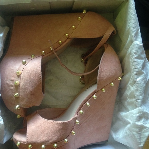 Wedges - Picture 2 of 4