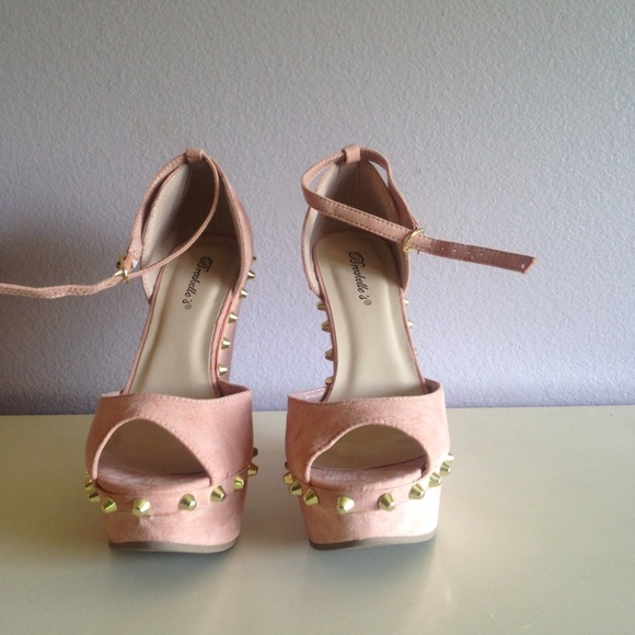 Wedges - Picture 4 of 4