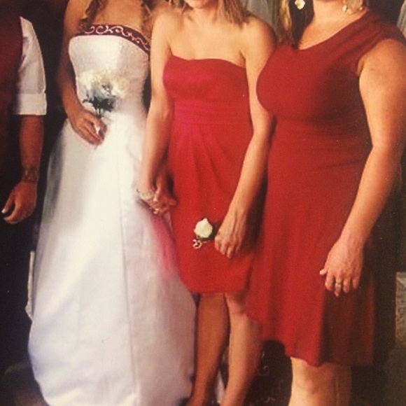 Red Dress - Picture 2 of 4