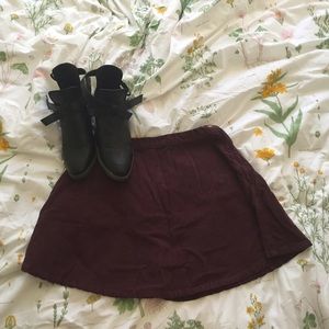 Bundled dress shoes & AA Skirt