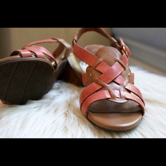 Clarks Shoes - Clark's Artisan sandals