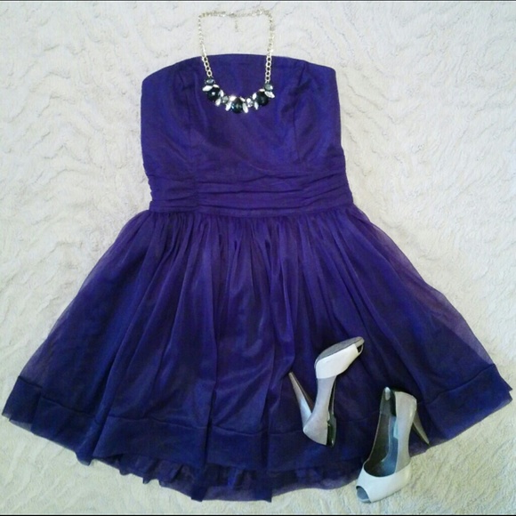 H&M Dresses & Skirts - H&M Dress