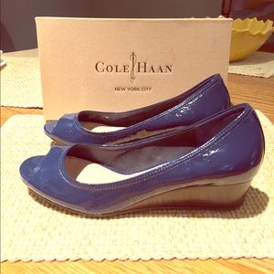 Cole Haan air Tail wedge size 8