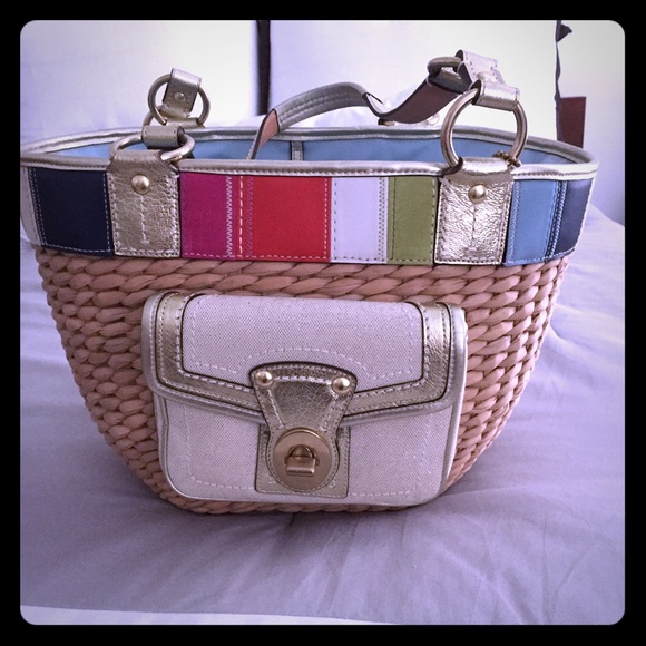 Authentic Coach straw tote with leather details.