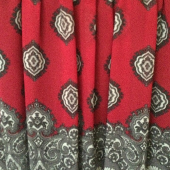 Pattern skirt - Picture 2 of 2