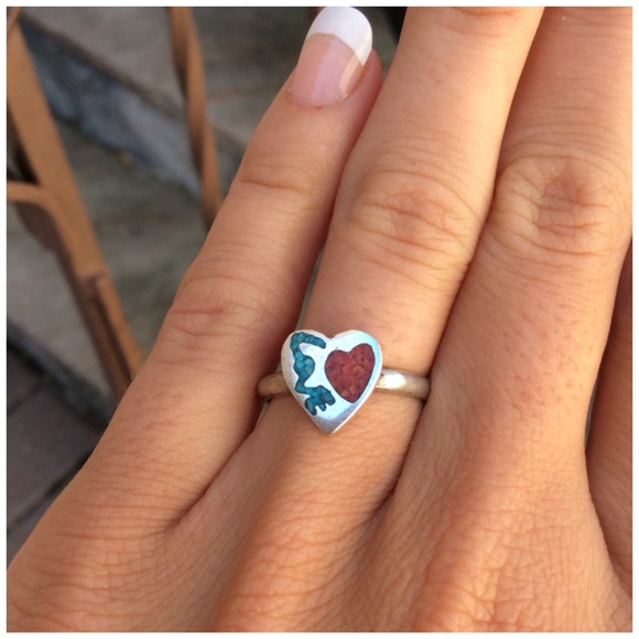 🚫SOLD Vintage sterling silver heart ring