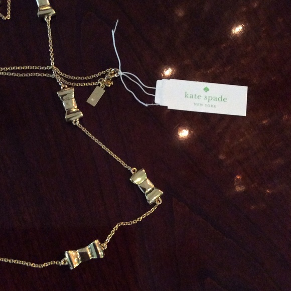 NWT Kate Spade Take a Bow Gold necklace