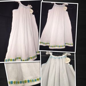 🐴Childs gauzy white dress🐴