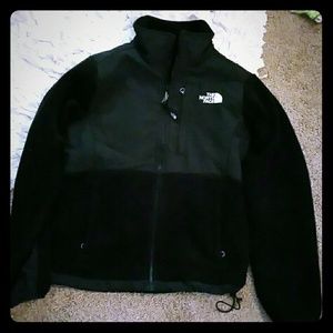 Black North Face Denali jacket