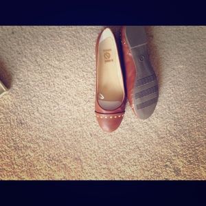 Carmel colored flats - never been worn🌟💥