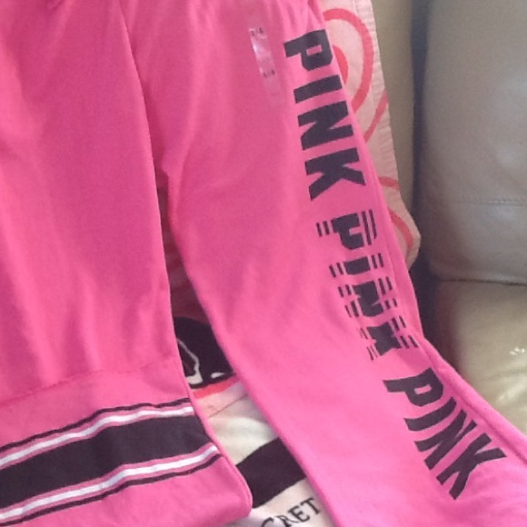 SOLD BNWT VS PINK boyfriend fit sweatpants - Picture 2 of 3