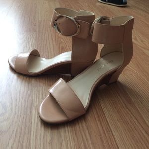 Nine West nude wedges