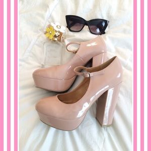 Chunky Nude Platform Mary Jane Heels💟