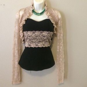Beige laces bolero