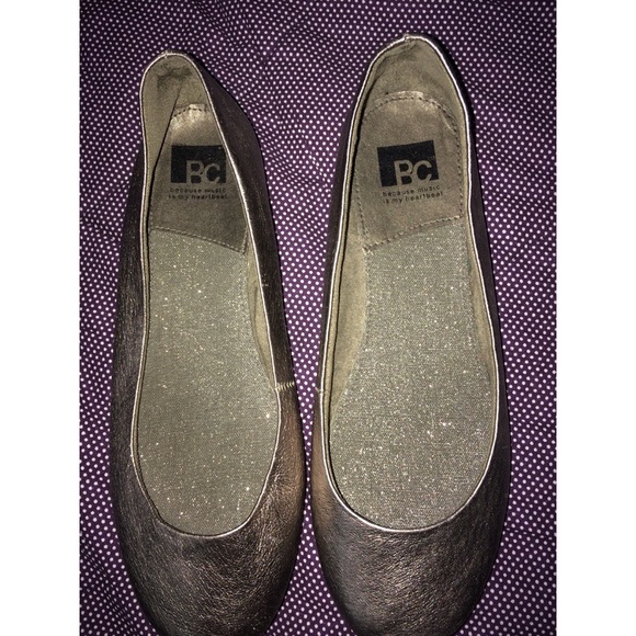 ✨Metallic Flats✨ - Picture 2 of 4