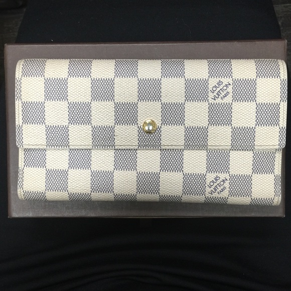 AUTHENTIC Louis Vuitton Damier Azur Wallet