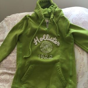 Green hollister sweater