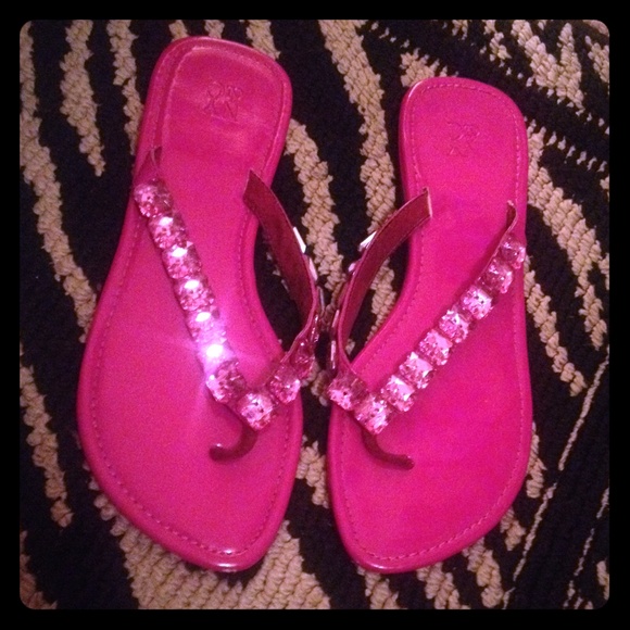 NY&C pink jeweled sandals