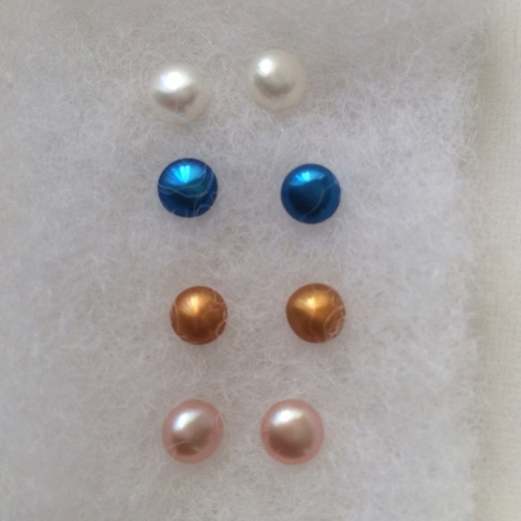 Freshwater Pearl Studs