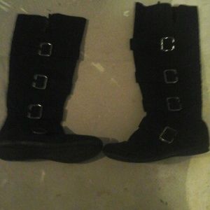Black boots