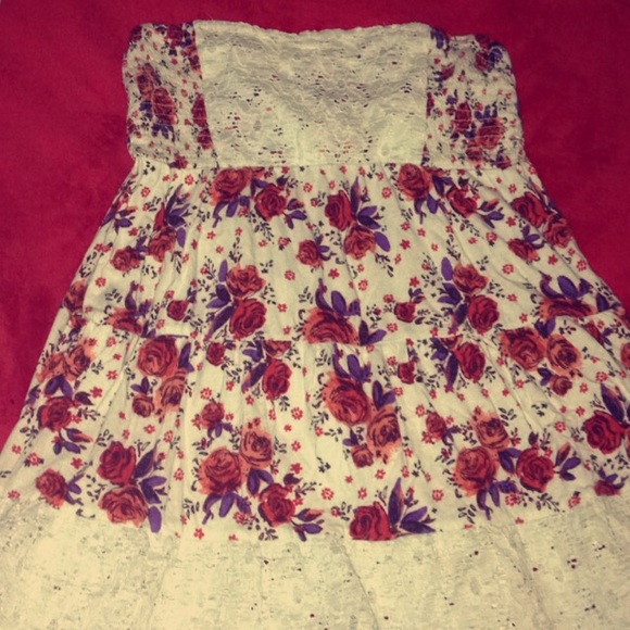 Floral sleeveless shirt