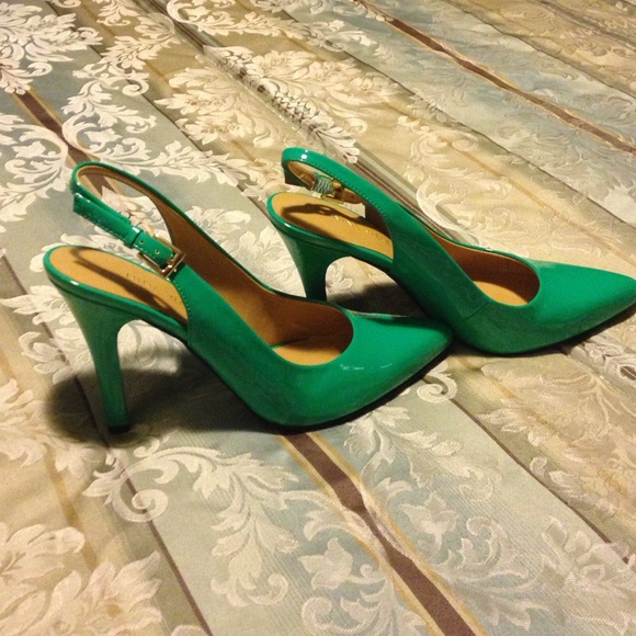 Seafoam green sling back heels