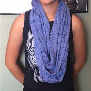 Infinity scarf