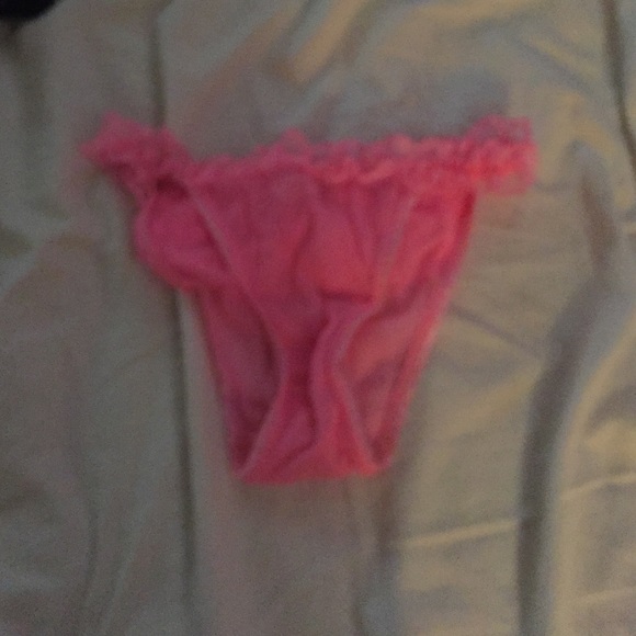 Lingerie - Picture 4 of 4