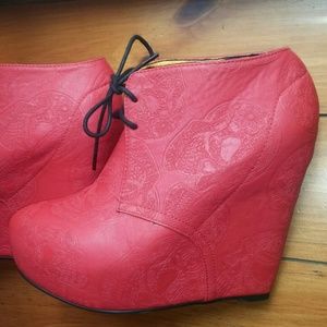 * ON HOLD * Red skull Wedges/Booties
