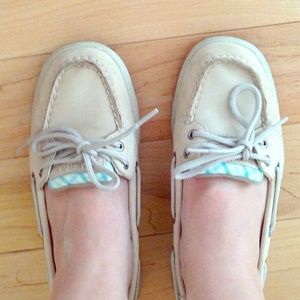 Sperrys size 5