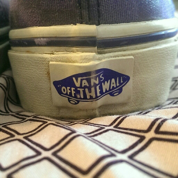 AUTHENTIC PURPLE CHECKERED VANS - Picture 3 of 4