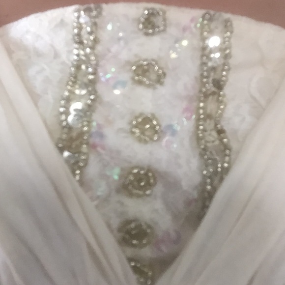 Dress - Picture 4 of 4