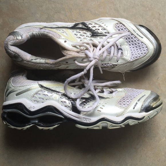 Mizuno Shoes