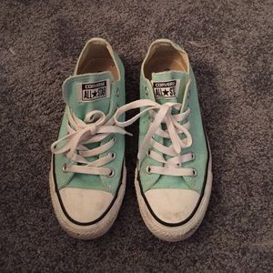 Mint converse