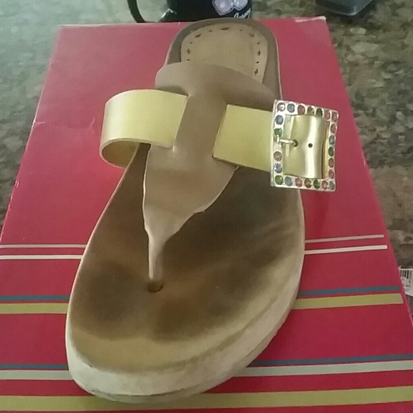 Shoes - Picture 2 of 3