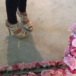 Aldo heels!