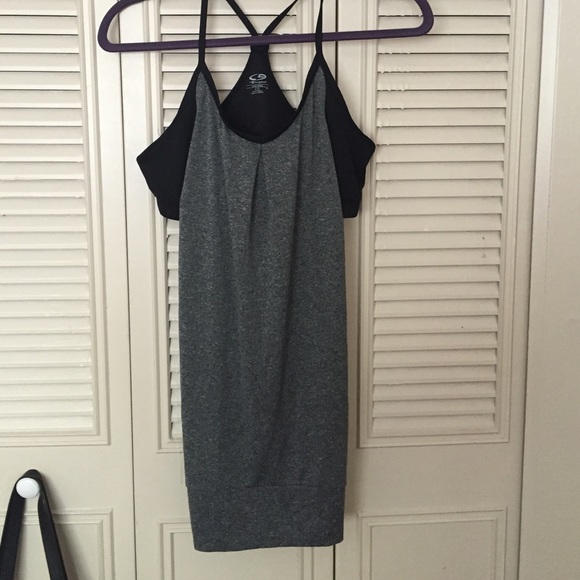 workout top with built in sport bra