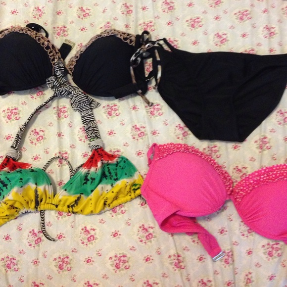 Bathing suit bundle! Will reduce price!! - Picture 1 of 4