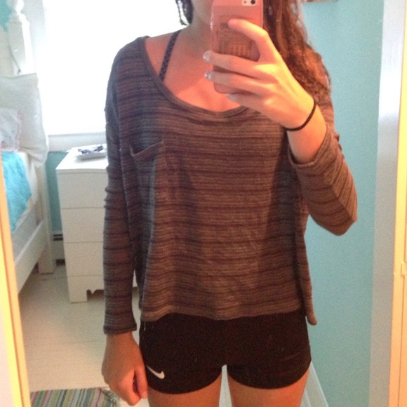 GREY STRIPED LONG SLEEVE