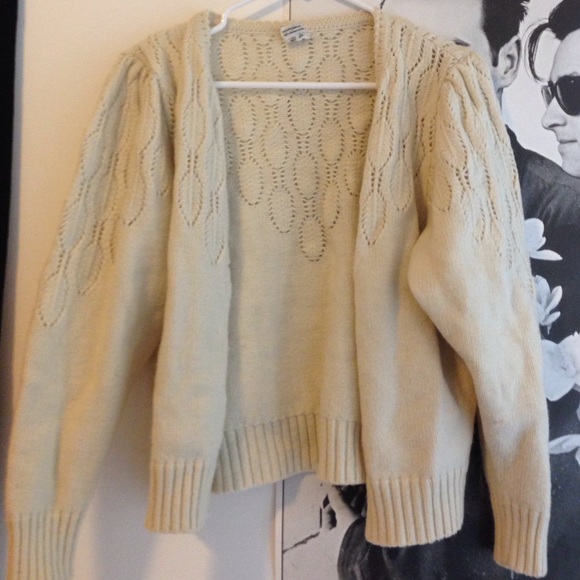 Cute cardigan off white