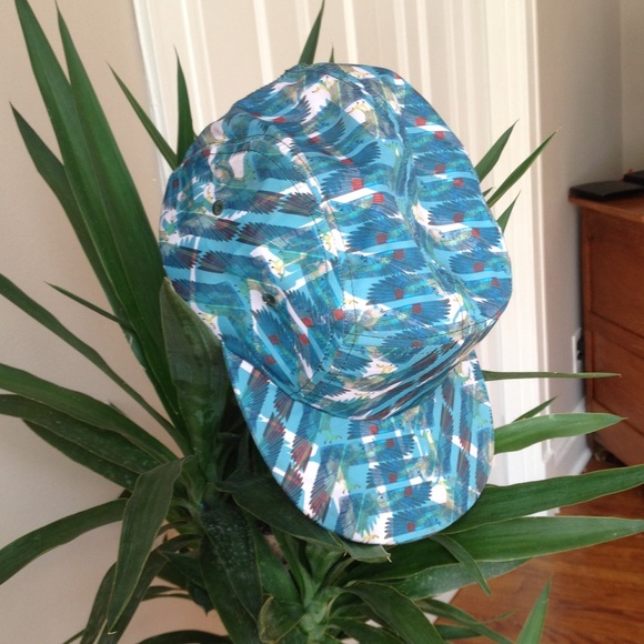 Graphic Print Hat