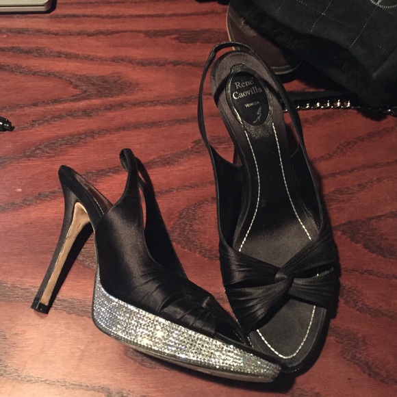 Gorgeous black Satin peep toe slings