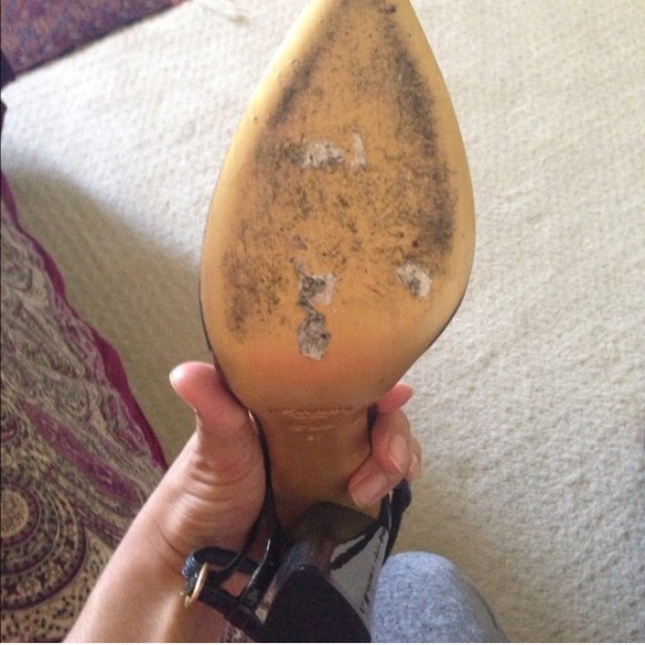 YSL Closed Toe Sandals - Picture 3 of 4