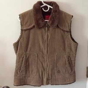 Corduroy vest with a free pants
