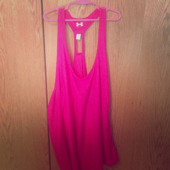 Under amour tank top with cool back