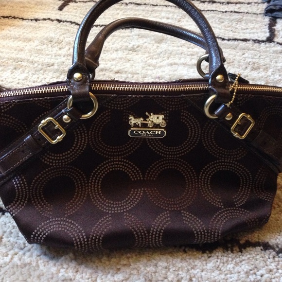 Coach purse with dustbag