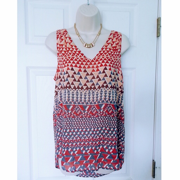 NWOT Geo Patterned Tank - Picture 1 of 3