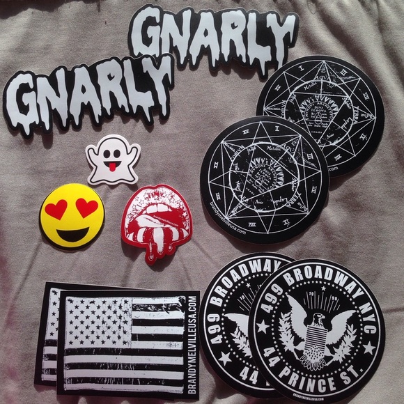11 Brandy Melville stickers