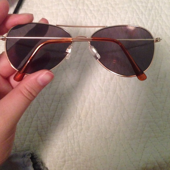 Rose gold aviators - Picture 2 of 2